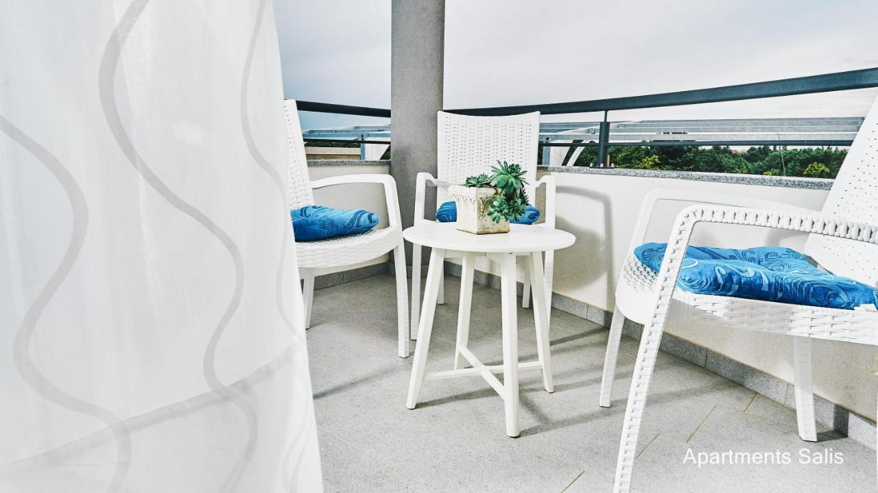 Salis Apartments Vrsi Extérieur photo