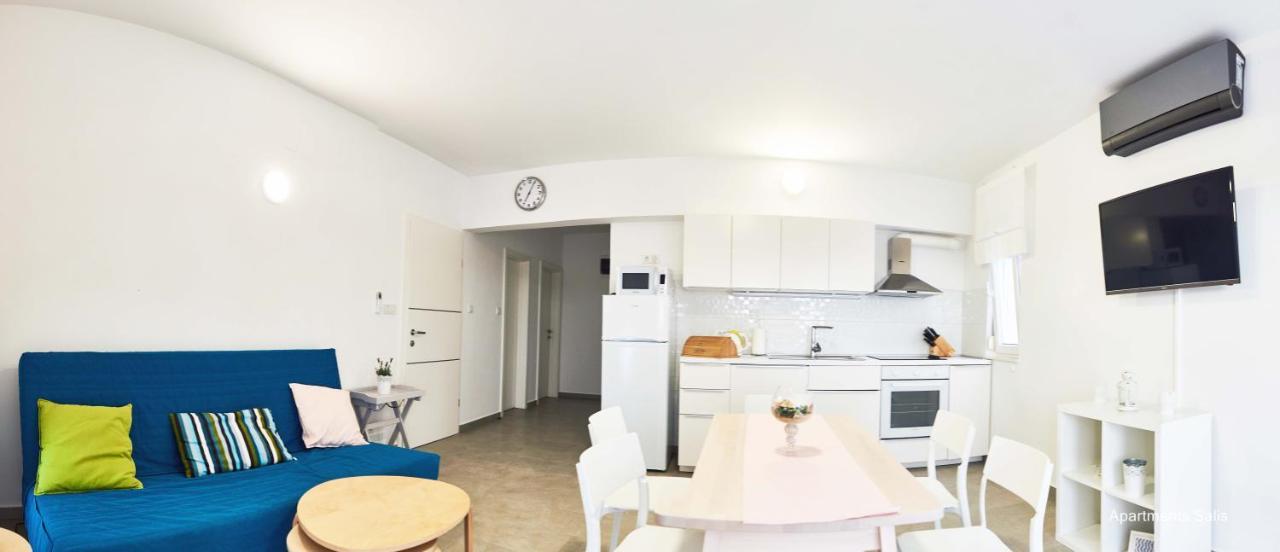 Salis Apartments Vrsi Extérieur photo